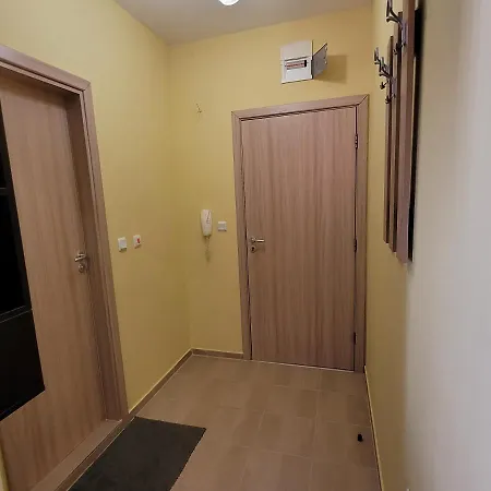 Apart Aria 아파트